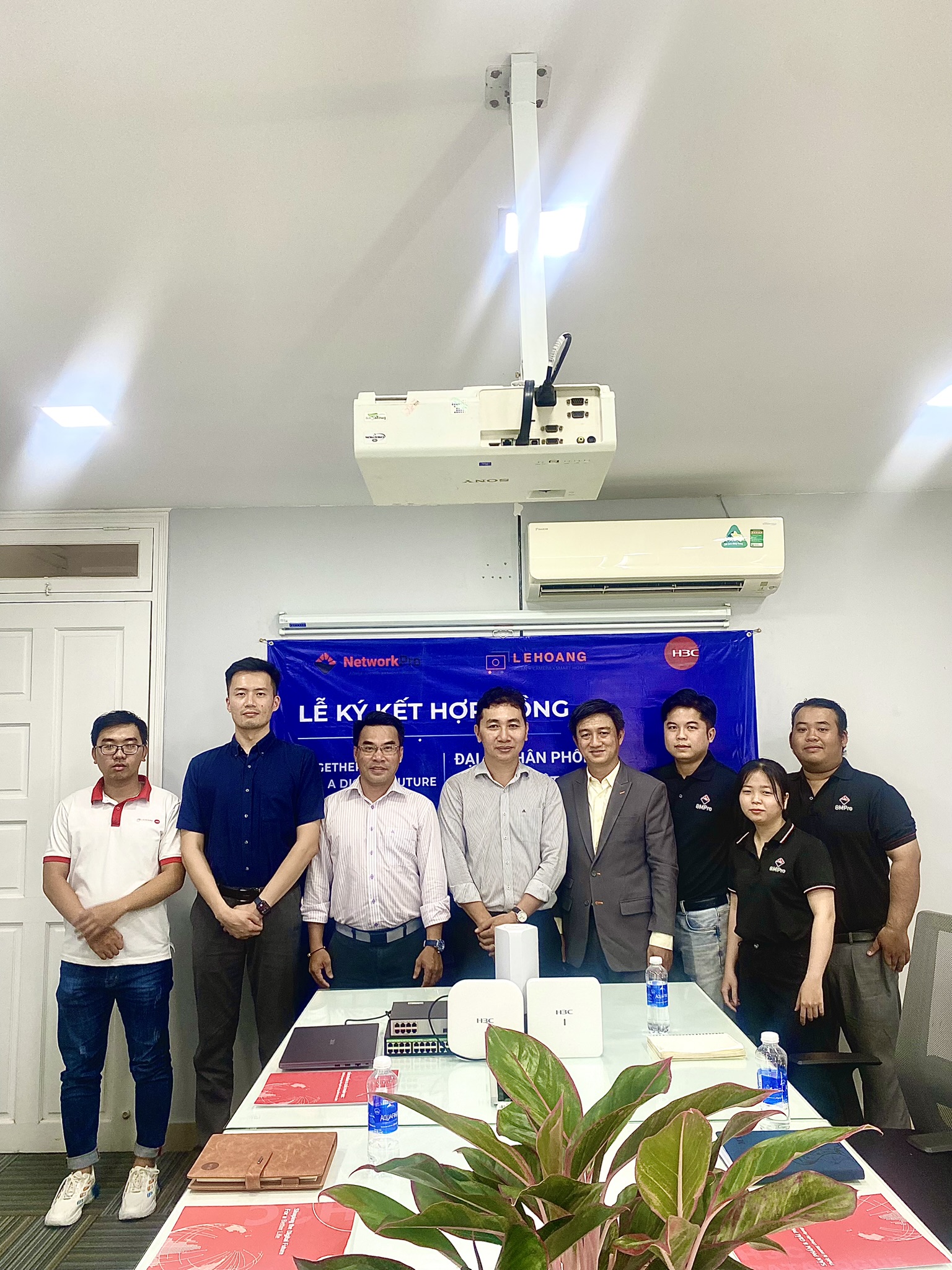 NetworkPro trở thành Đại Lý Phân Phối Chính Thức Thiết Bị Mạng H3C SMB Tại Việt Nam (15)